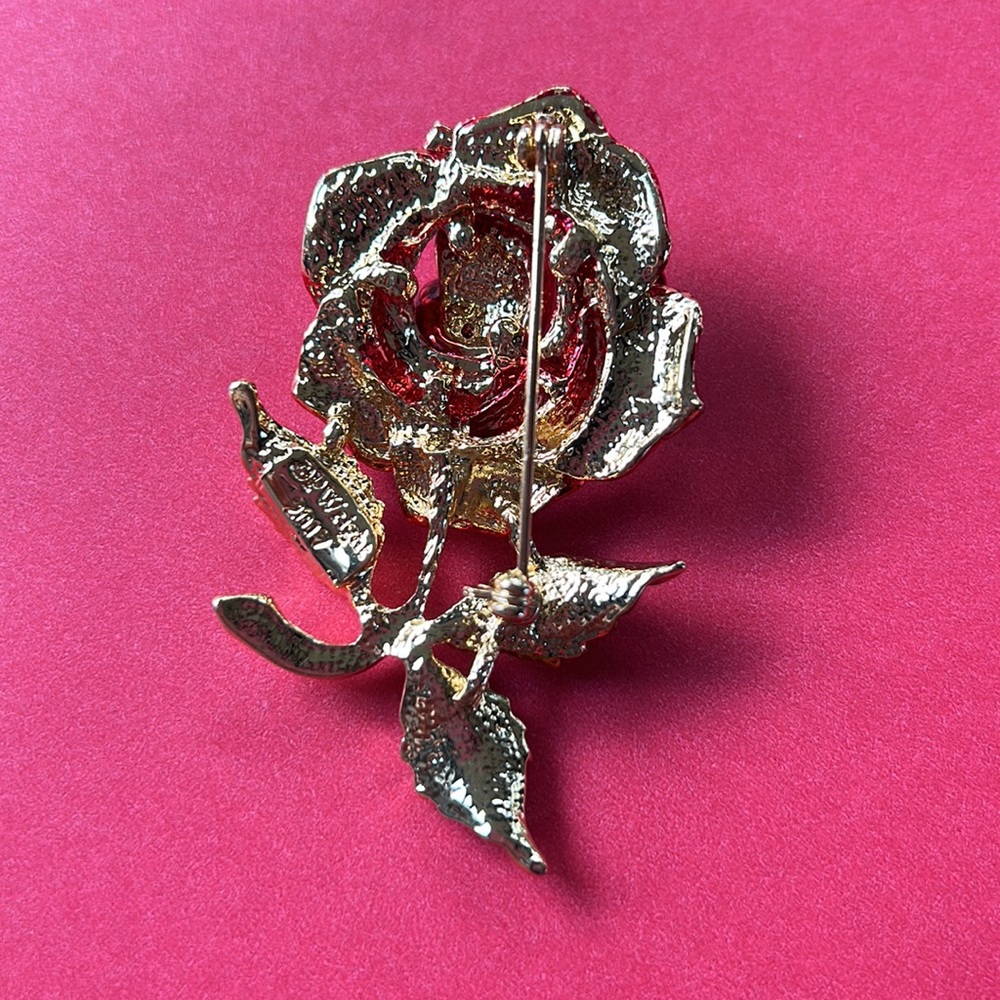 Red Pavé Crystals Rose with Gold with Green Crystal Leaves - Picture 3 of 4